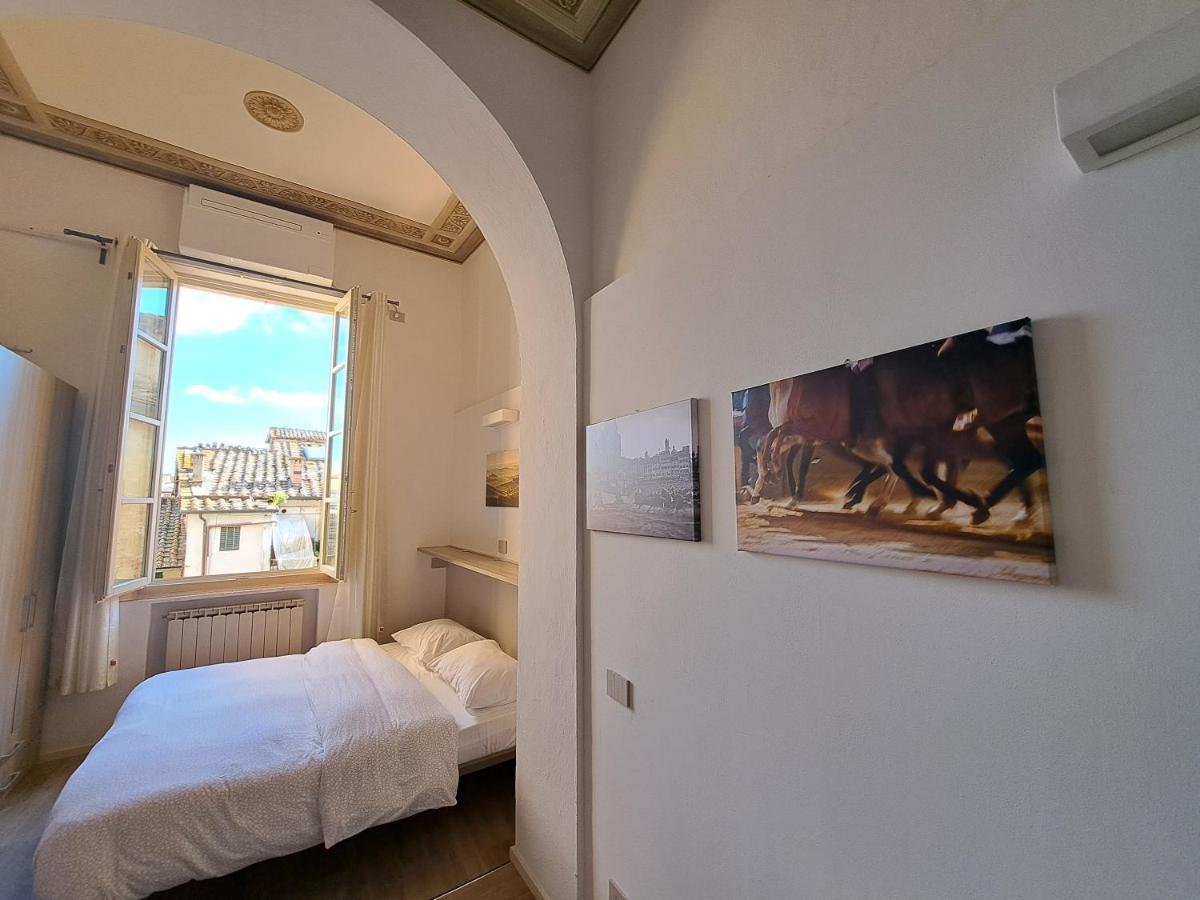 Alloggio Ristrutturato A 50 Metri Da Piazza Del Campo 锡耶纳 外观 照片